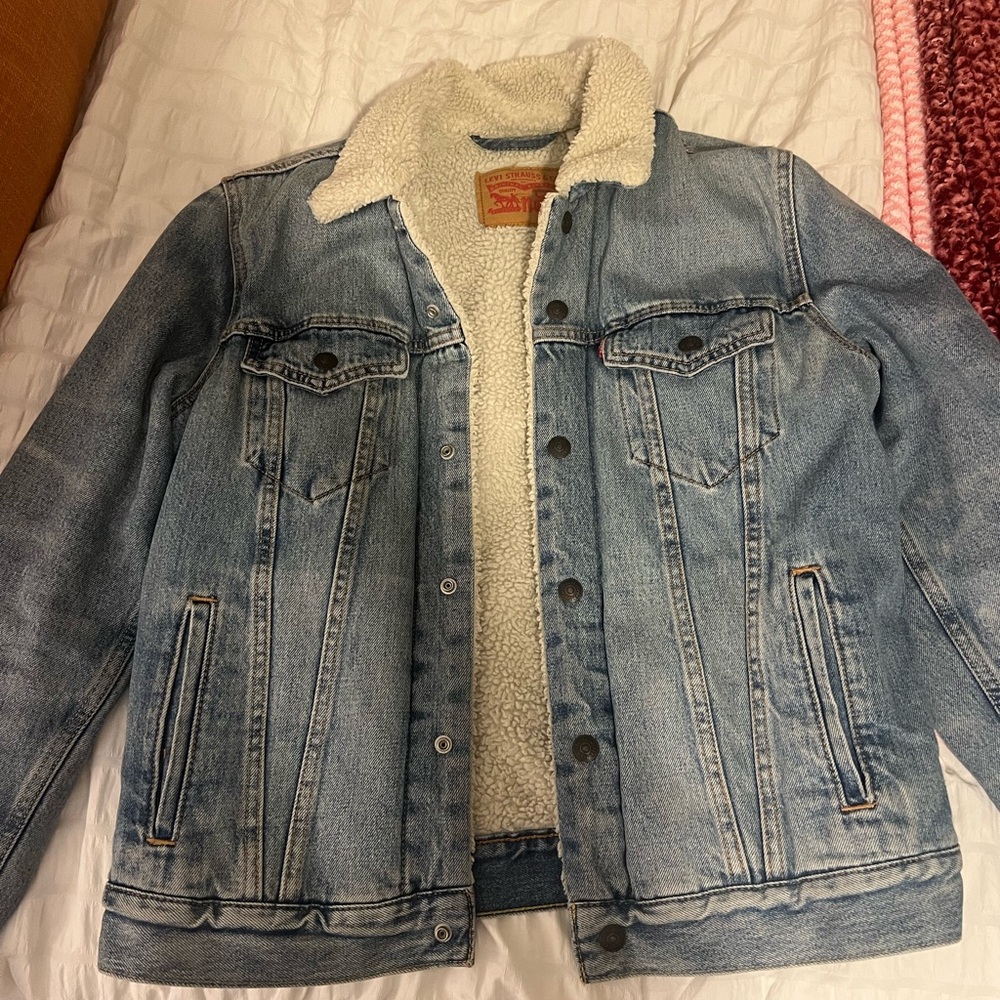 Denim Sherpa-Lined Levi’s Jacket